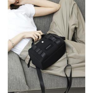 美品⭐︎アルティザン&アーティスト スロープシェイプポーチ キアラ