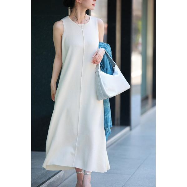 ワンピース カワイイの個性服を魅せる シンプルワンピース