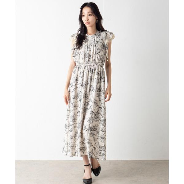 ワンピース ナチュラルな品の良さを演出！モノトーンで描かれた線画タッチの花柄フリルワンピース
