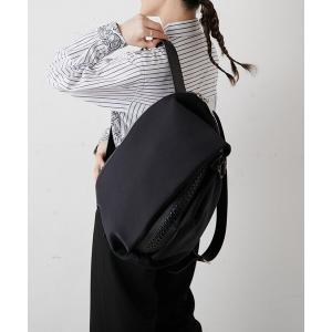 KAWA-KAWA 黒 レザー リュック オーバル型 赤内装 カワカワ リュックのおすすめ人気商品一覧 通販 - Yahoo