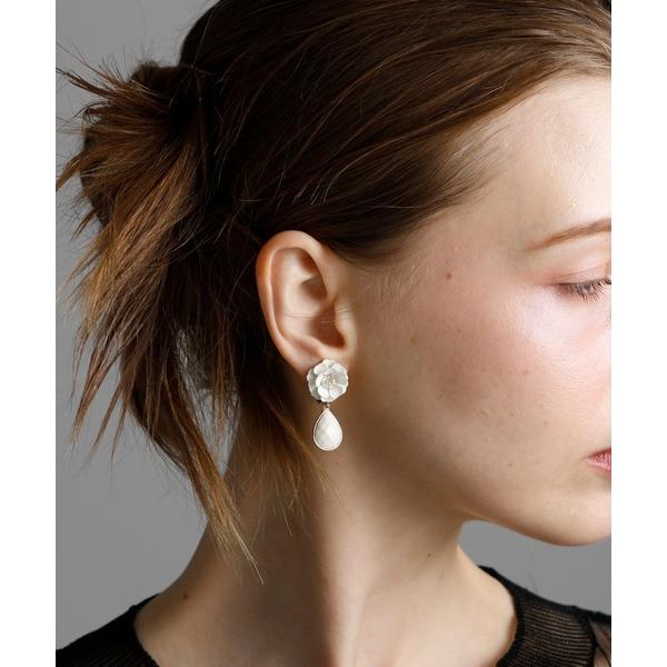 イヤリング JewCas ビジュー＆フラワー ホワイトONEMORE Shirohanaエアフィット...