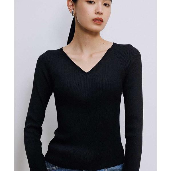 ニット セーター カップ付きVネックニット　長袖 レディース