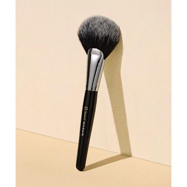 メイクブラシ 「studio17/スタジオ17」BIG FAN BRUSH 453（チークブラシ メ...