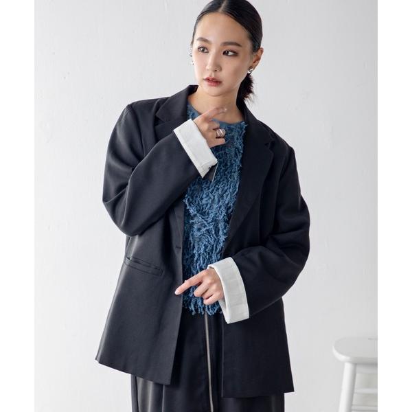 ジャケット テーラードジャケット シンプルながらも袖を折り返すと見える白の配色がアクセントとなるシン...