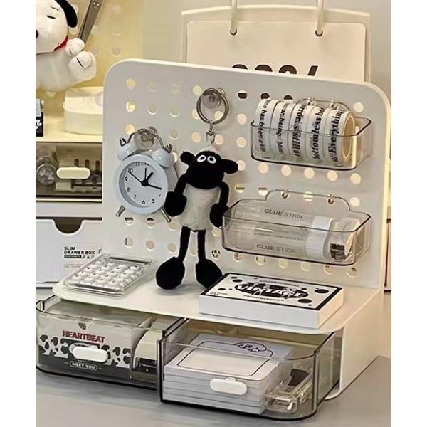 収納 穴あき収納棚