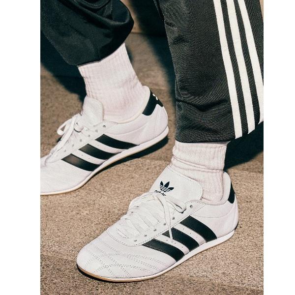 スニーカー メンズ レディース