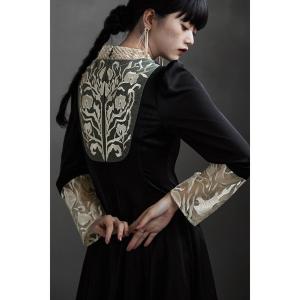 ドレス バック刺繍フレアドレス