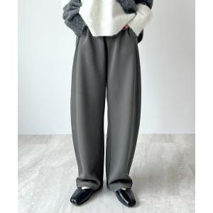 パンツ 美シルエット生まれる緩やかな曲線。ポンチカーブパンツ レディース