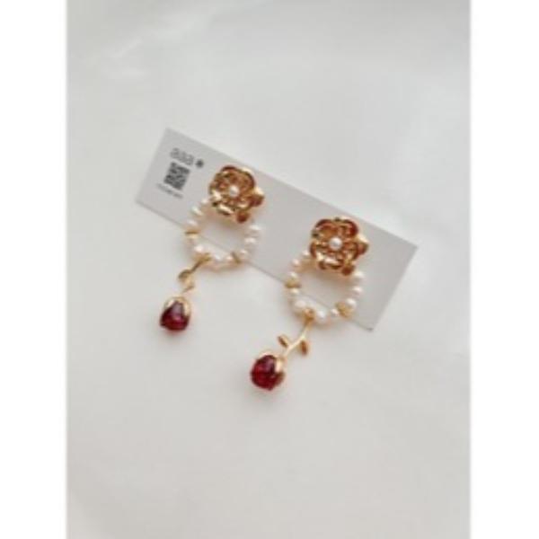 ピアス 「aaa.sgallery」淡水真珠＊薔薇ピアス(MA) レディース