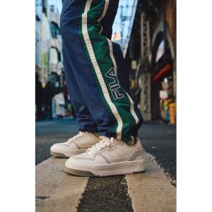 スニーカー FILA COURT FEATHERY PINK BLOSSOM レディース メンズ