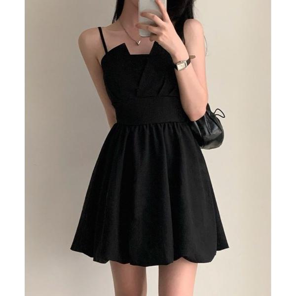 ワンピース ボリューム×リボンで、1枚でときめく。バックリボンバルーンキャミワンピース