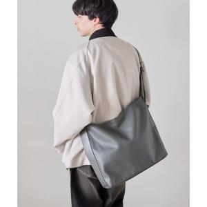 ショルダーバッグ フェイクレザーミドルショルダーバッグ2 / 289917 メンズ