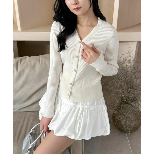 カーディガン ビジューボタンニットカーディガン「春 オフィスカジュアル 着回し抜群 大人 カジュアル...