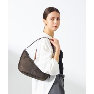 ショルダーバッグ バッグ ツイルナイロン　カーブショルダー　Sサイズ レディース