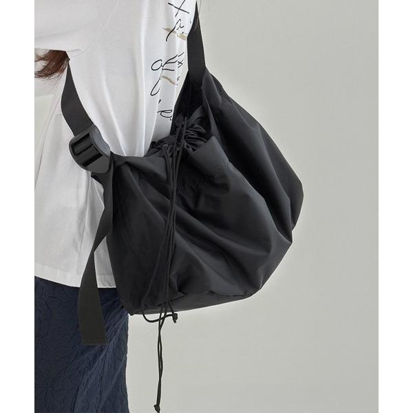 ショルダーバッグ バッグ ショルダーバッグ 大容量 ナイロン鞄 黒 レディース