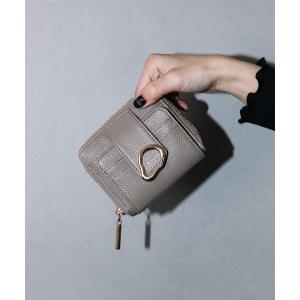 財布 「BEAURE/ビュレ」カウレザー メタルモチーフ 二つ折り財布 レディース