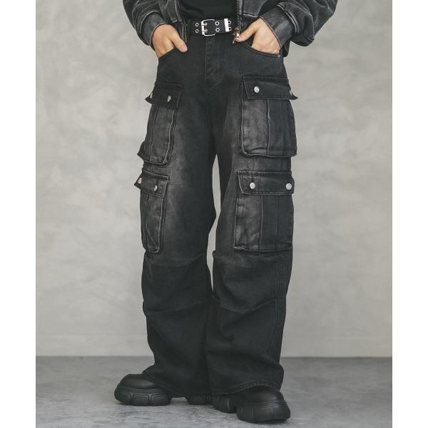 ワイドパンツ ジーンズ Black vintage wash denim cargo pants /...
