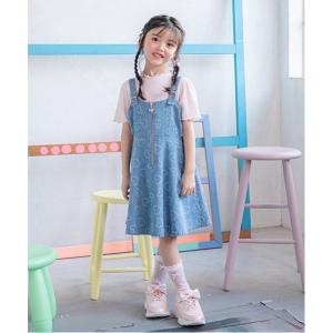 新品　未使用　メゾピアノ　ワンピース　遊園地　130 mezzo piano メゾピアノ 遊園地柄ドッキングワンピース