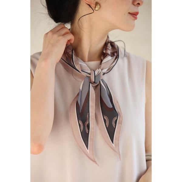 ストール マフラー コーディネートに華やかさをプラス。エレガント柄菱形スカーフ レディース
