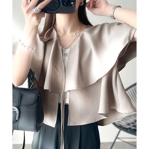 ブラウス シャツ 動くたび華やかに揺れる。前後2wayフリル襟ストライプシャツ（半袖） レディース