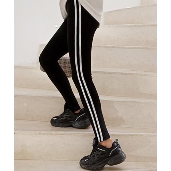 レギンス スパッツ 夏服に最適！アスレジャーラインデザインレギンスパンツ レディース