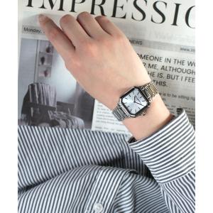 腕時計 「KARL LAGERFELD/カール・ラガーフェルド」スクエア クラシック - サンレイ ダイヤル シルバー ブレスレット レディース
