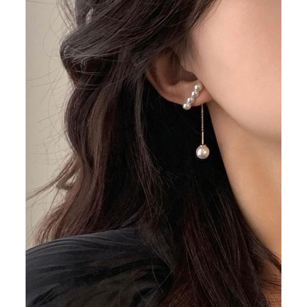 ピアス 「縦ラインでつくる品格。パールが揺れる、大人のロングピアス」4連パールデザインロングピアス ...