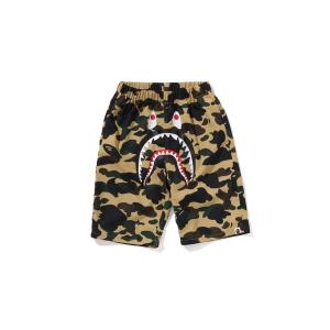 A BATHING APE（アベイシングエイプ） パンツ COLOR CAMO SIDE SHARK