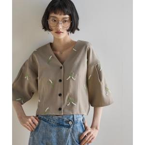 ブラウス シャツ 半袖 フラワーエンブロイダリー...の商品画像