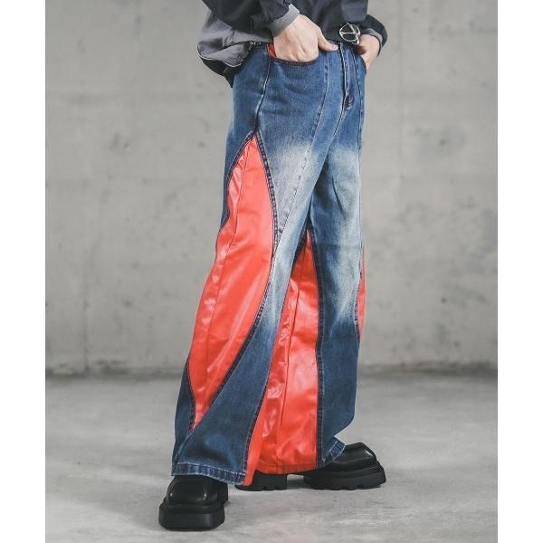ジーンズ Wide denim pants with synthetic leather desig...