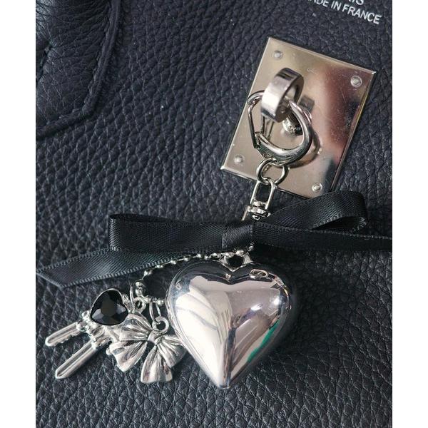 キーホルダー メタルハート＆リボンチャーム