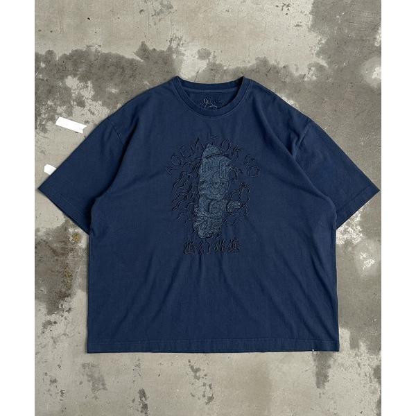 tシャツ A'GEM/9 × .kom 「A'gem/エージェム」加工3連キョンシー刺繍半袖Tシャツ...