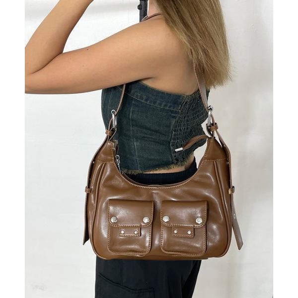 ショルダーバッグ バッグ スタッズ付ポケットショルダーバッグ レディース