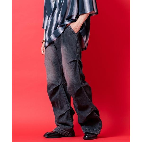 ジーンズ a.p.o.v. ピグメントウォッシュドデニムダブルドレープダーツフレアデニムパンツ メン...