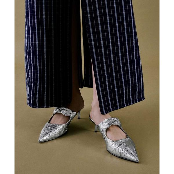 サンダル Jayce ジェイス クリンクルエフェクトレザーノットボウキトゥンヒールミュール レディー...