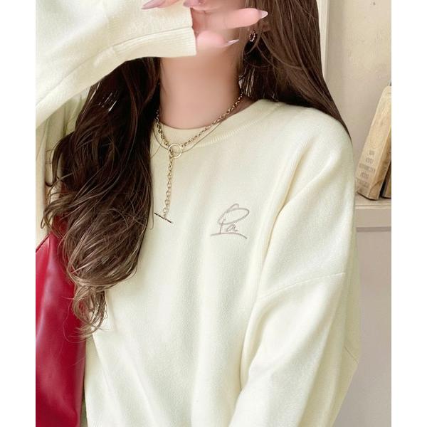 ニット セーター シンプルながらも洗練されたデザインで、こなれ感。胸刺繍スウェット見えコクーンニット...