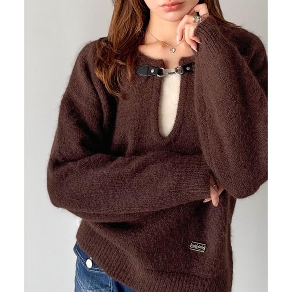 ニット セーター 「mily bilet」癒しのモヘアタッチ。バックル使いVネックニット（長袖） レ...