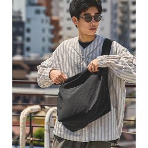 VANS（ヴァンズ） ショルダーバッグ RIROO RABBIT ショルダーバッグ