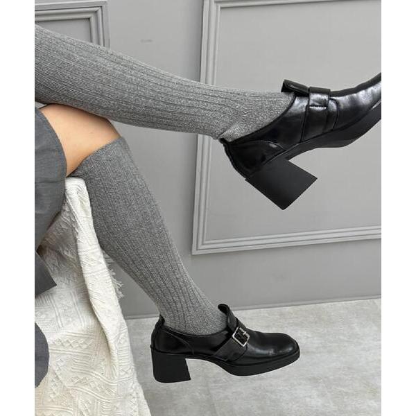 パンプス スクエアトゥベルトアンクルローファー