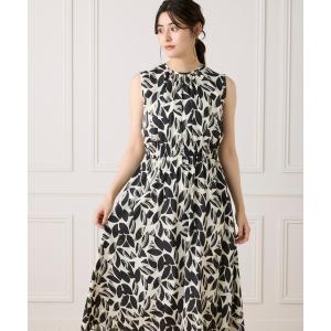 INED（イネド） ワンピース 幾何学プリントノースリーブワンピース