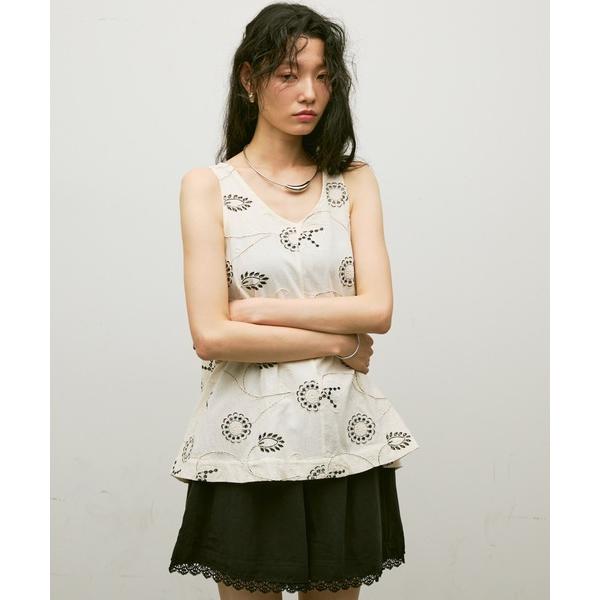 ブラウス シャツ Botanical embroidered flare blouse / ボタニカ...