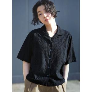 ブラウス シャツ 半袖 ＴＨＲＥＥ　ＦＩＦＴＹ　ＳＴＡＮＤＡＲＤ　コットンレースの開衿シャツ レディース