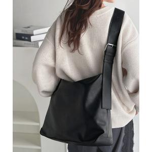 大容量ショルダーバッグ レディース