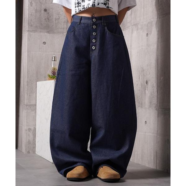 ジーンズ 「MEMORY」ボタンフライ バレルレッグ ジーンズ / Button fly barre...