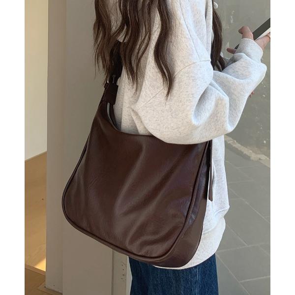ショルダーバッグ バッグ 大容量フェイクレザーショルダーバッグ/通勤通学/A4サイズ対応 レディース