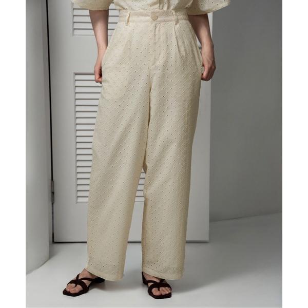パンツ embroidery button point straight pants / エンブロイ...