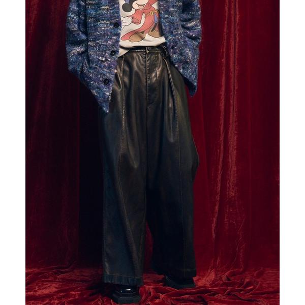 パンツ 「UNISEX」Artificial Leather Pin-Tuck Wide Pants...