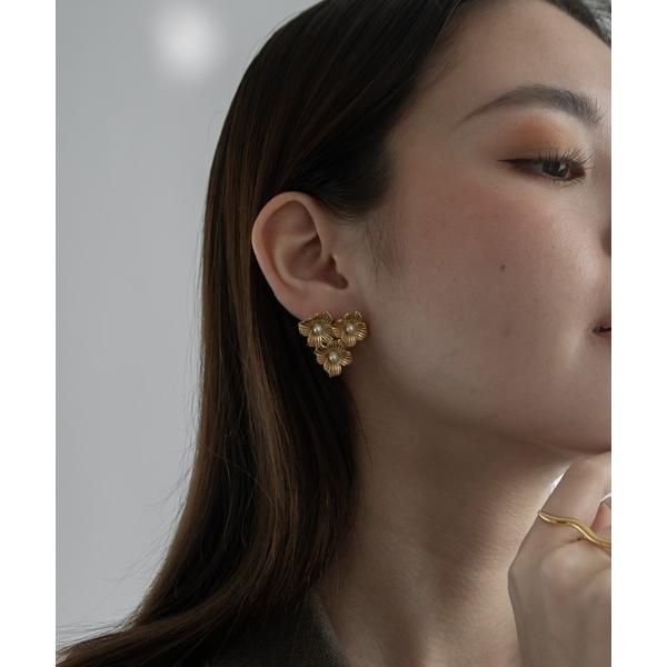 ピアス 金属アレルギー対応フラワーモチーフ パールピアス レディース