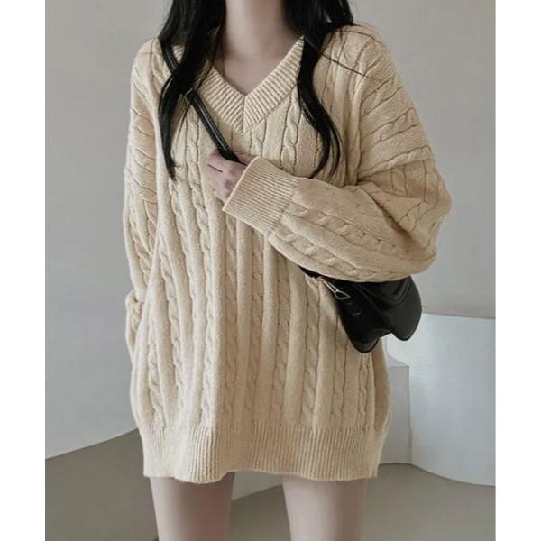 ニット セーター ざっくり感がかわいい、大人の抜け感ニット。Vネック オーバー サイズ ニット レデ...