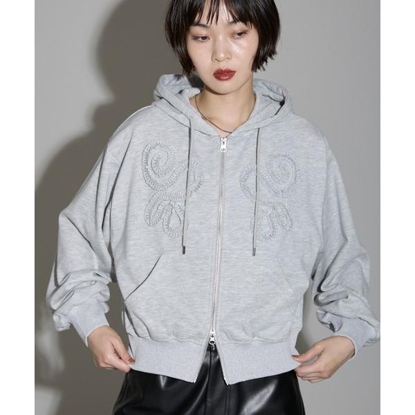 パーカー ギャザーフリルモチーフ　ショート丈ダブルジップパーカー レディース